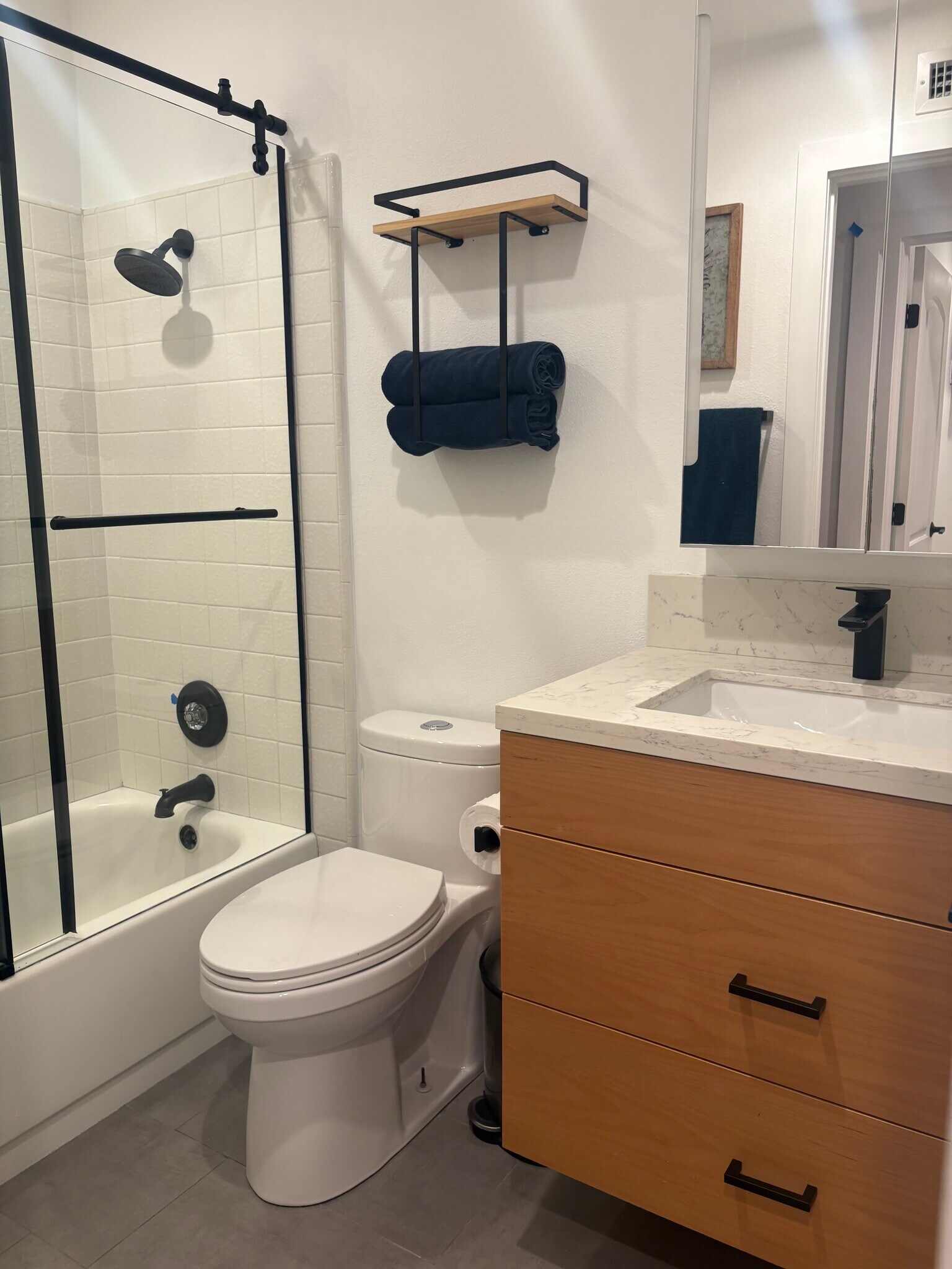 Building Photo - 2175 Calle Ola Verde