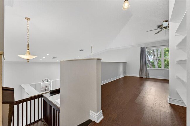 Building Photo - 6249 NW 78th Manor