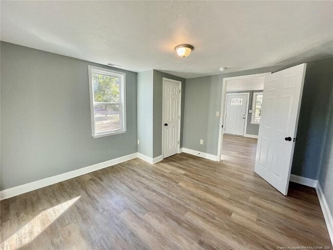 Building Photo - 714 Wilma St
