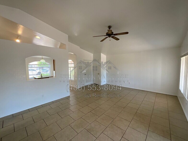Building Photo - 1619 W San Remo St