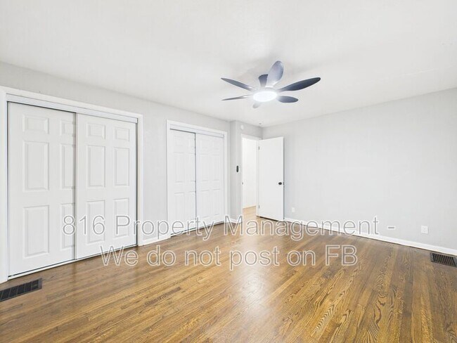 Building Photo - 7560 Prospect Ave