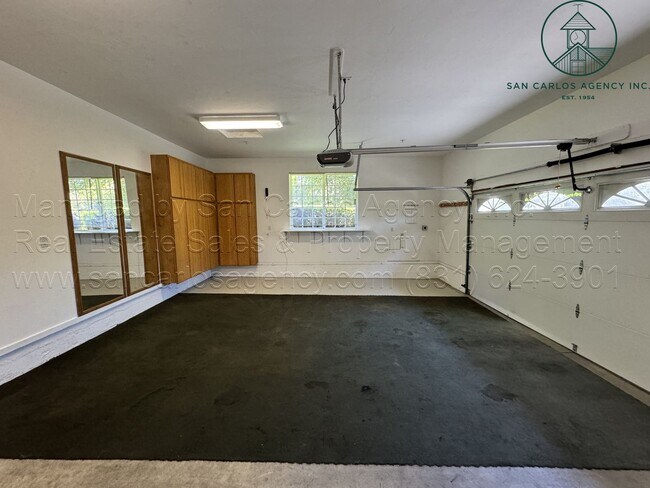 Building Photo - Spacious & Private Four Bedroom Carmel Val...