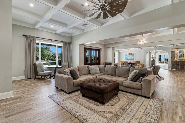 Building Photo - Private, Low Country Residence for Rent!