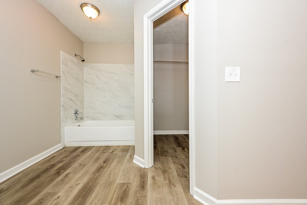 Building Photo - 8983 Habersham Dr