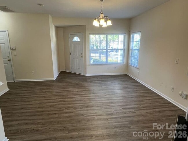 Building Photo - 12120 Stratfield Pl Cir