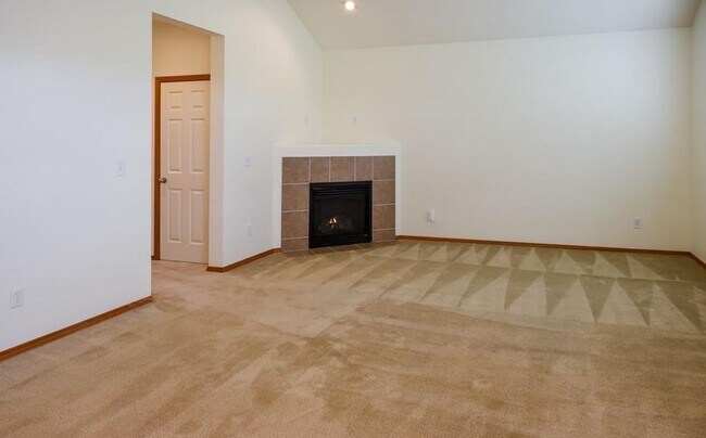 Building Photo - 4bd/2.5ba Lake Stevens Home