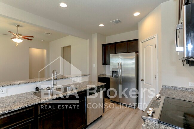 Building Photo - 1236 Grand Oak Trl