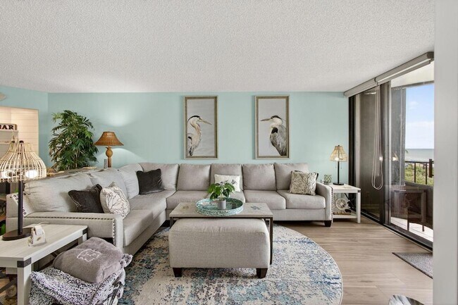 Building Photo - 9650 S Ocean Dr