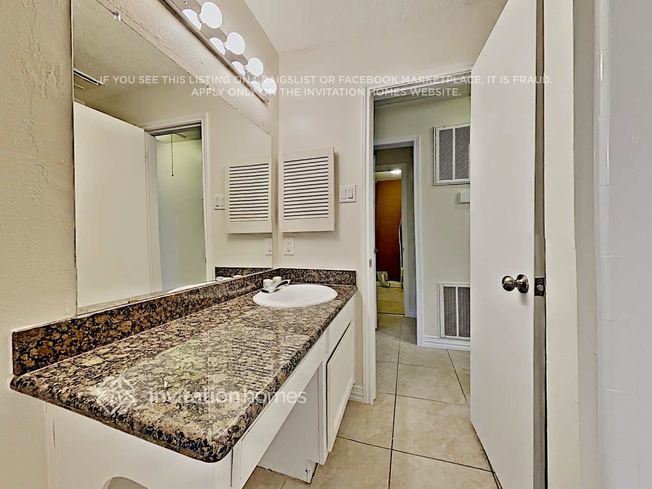 Building Photo - 9167 Golden Sunshine Dr