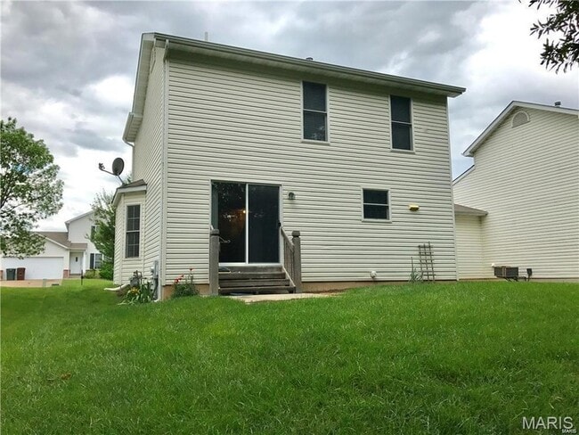 Building Photo - 48 Deer Grove Dr