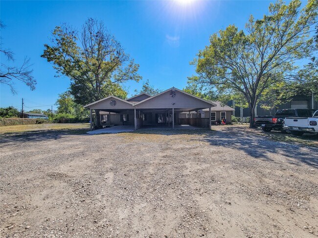 Primary Photo - 12934 Ivydale Dr