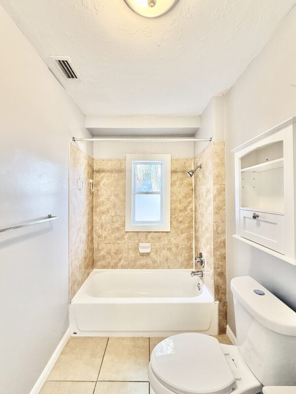 Building Photo - 1914 31st St S