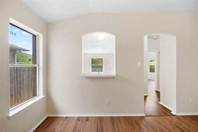 Building Photo - 1225 Tudor House Rd