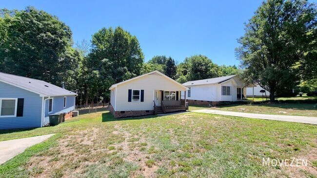 Building Photo - 4006 Coltrain Rd
