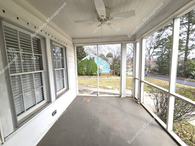 Building Photo - 2649 Jefferson Terrace