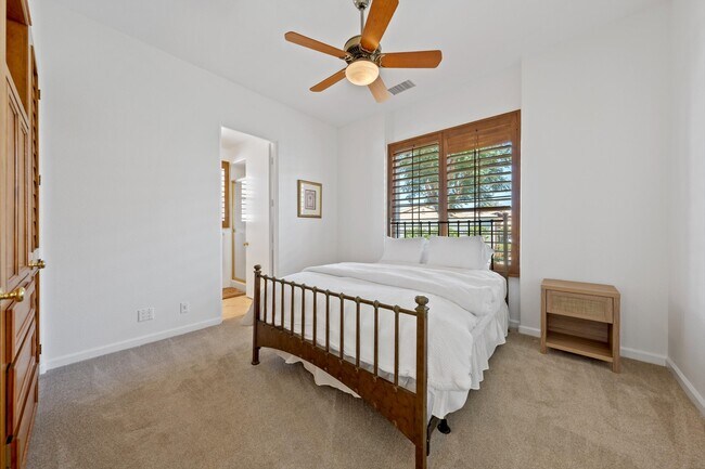 Building Photo - 57461 Spanish Hills Ln