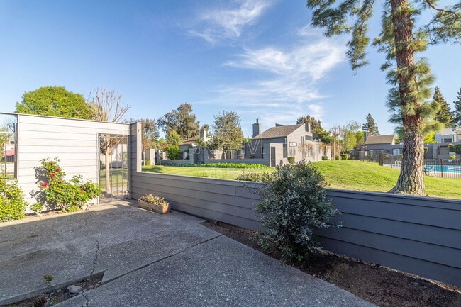 Building Photo - 3630 Mill Springs Dr