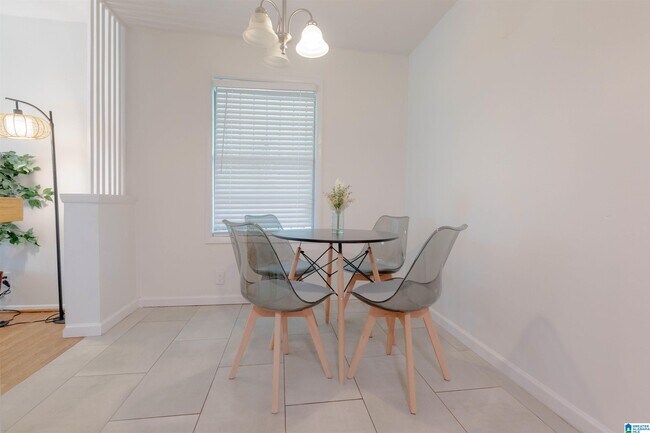 Building Photo - 1404 36th St N