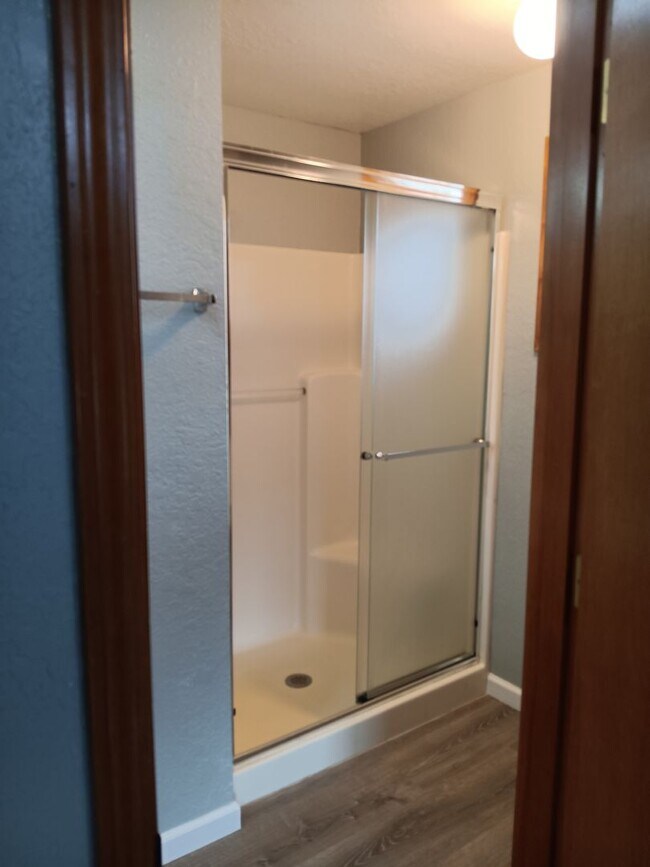 Building Photo - This Gem Of A House is Ready For You!