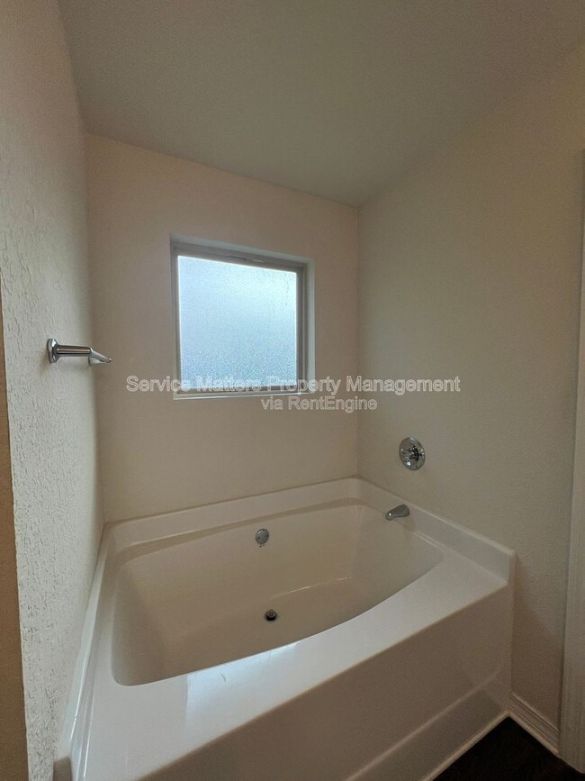 Building Photo - 4410 Thistle Pine Ct