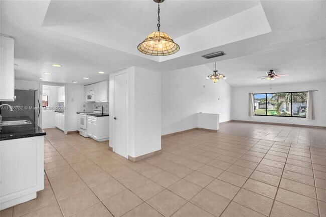 Building Photo - 13340 NW 8th Ct