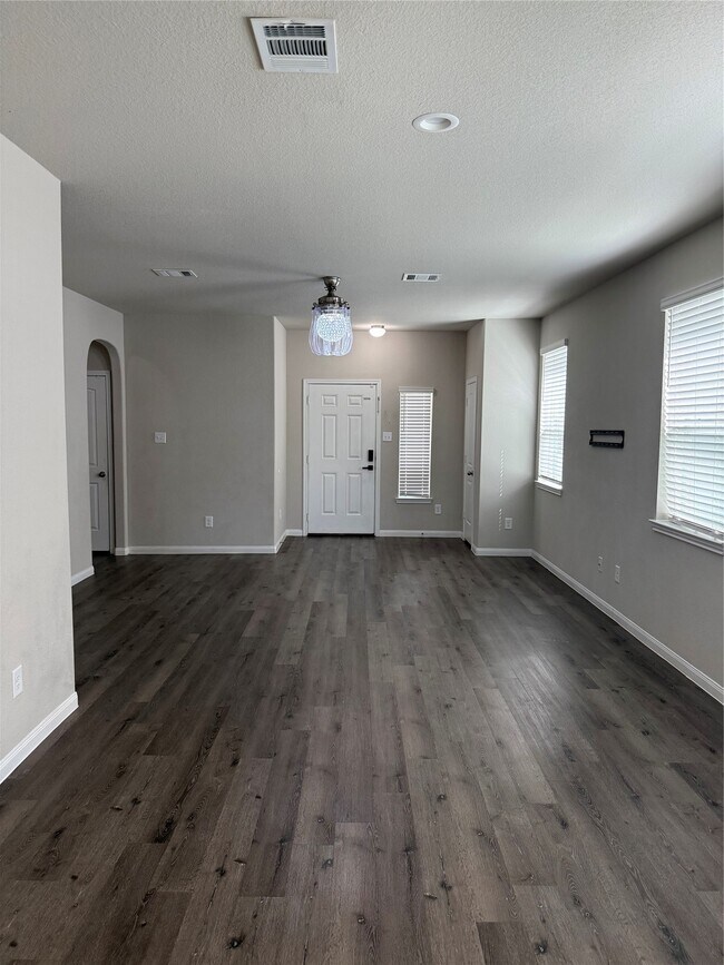 Building Photo - 3676 Cub Dr