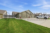 Building Photo - 454 S Longbranch Dr