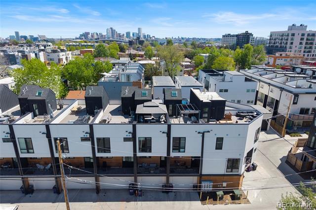 Building Photo - 3566 W 16th Ave