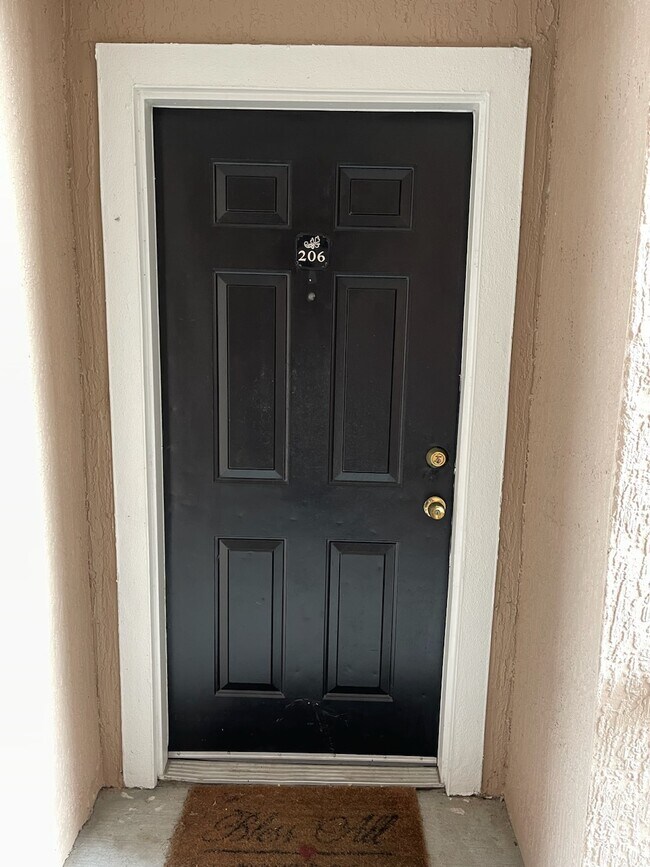 Building Photo - 3468 Soho St