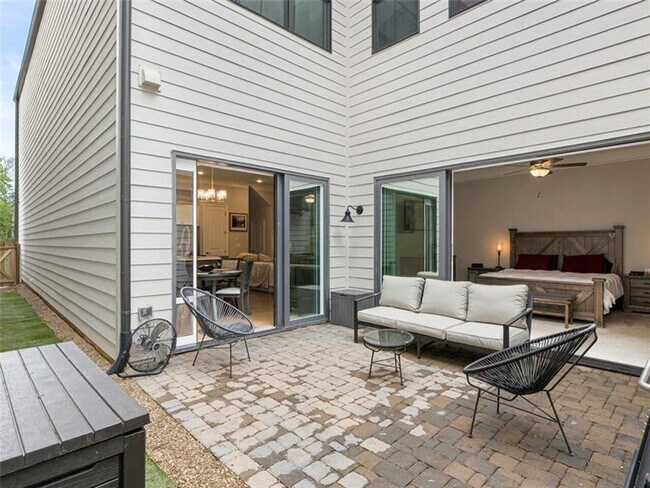 Building Photo - 775 Stickley Oak Way