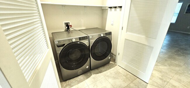 Building Photo - OOH-LA-LA ! Vero Beach Rentals. Vero Beach Rent, LLC and Property Management Company