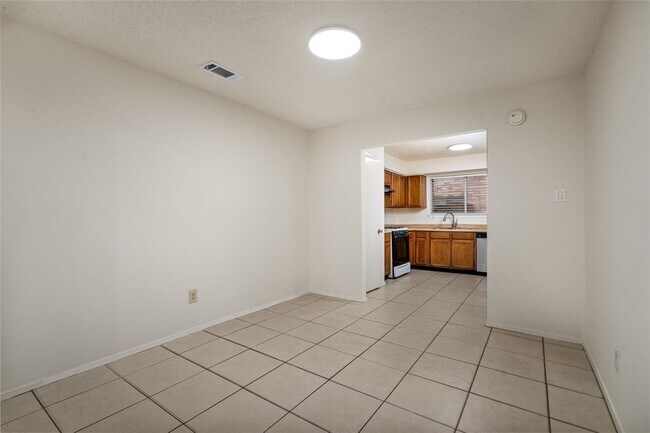 Building Photo - 16614 Red Gully Dr