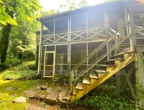 Building Photo - 30 Craven Hill Cir