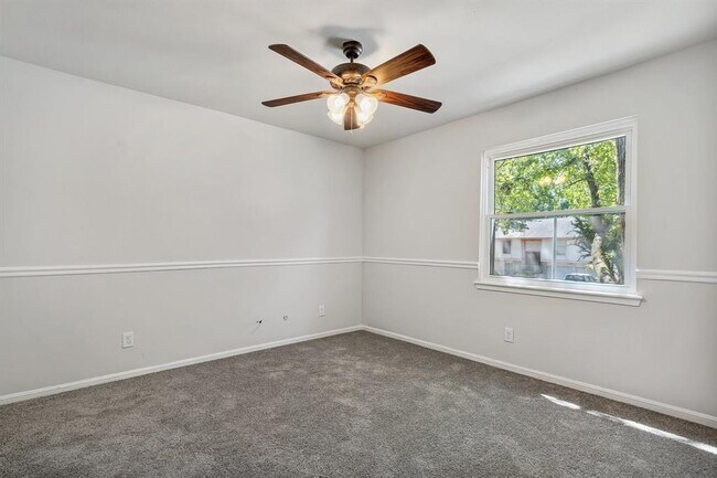 Building Photo - 23410 Earlmist Dr