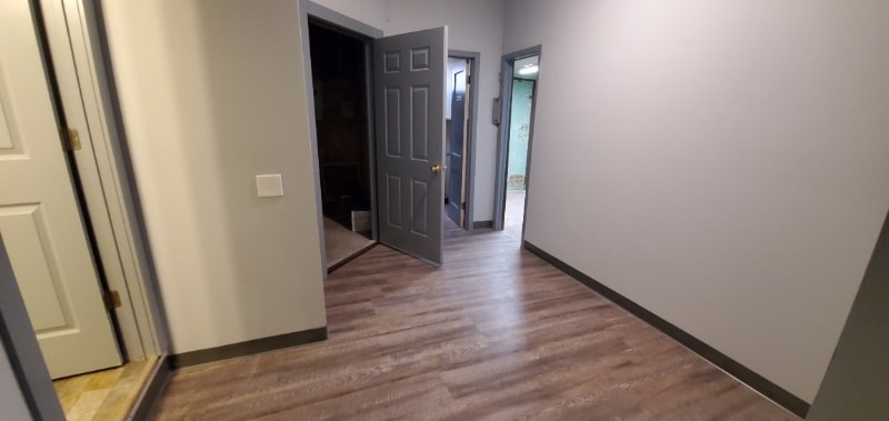 Building Photo - 1318 W 18th St N