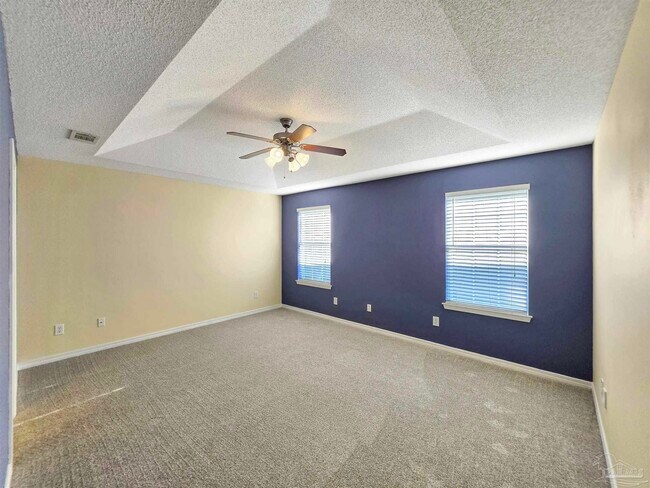 Building Photo - 690 Mozingo Ln