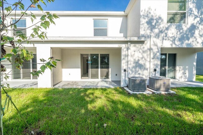 Building Photo - 16642 Maude Dr