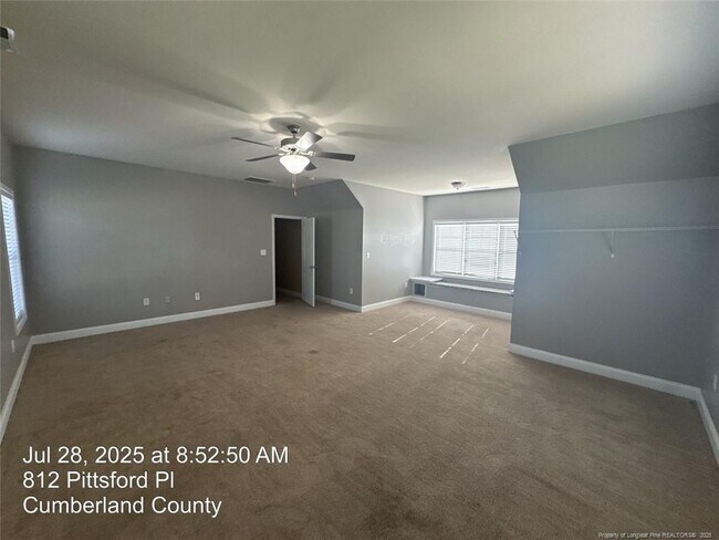 Building Photo - 812 Pittsford Pl