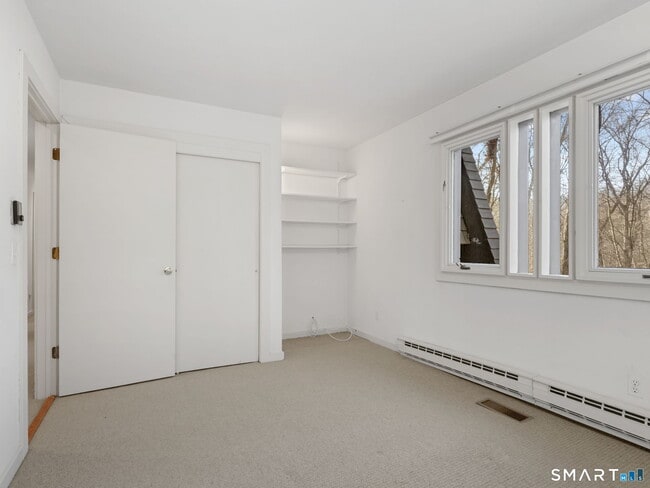 Building Photo - 484 Cognewaugh Rd