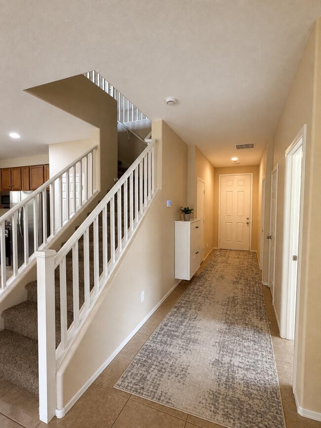 Building Photo - 4723 W Gelding Dr