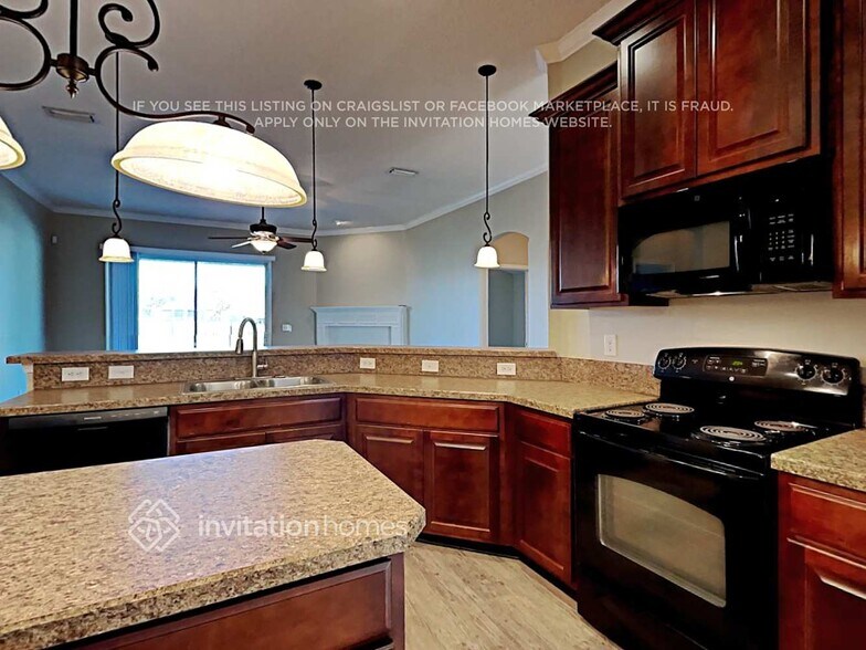 Building Photo - 4012 Sandhill Crane Terrace
