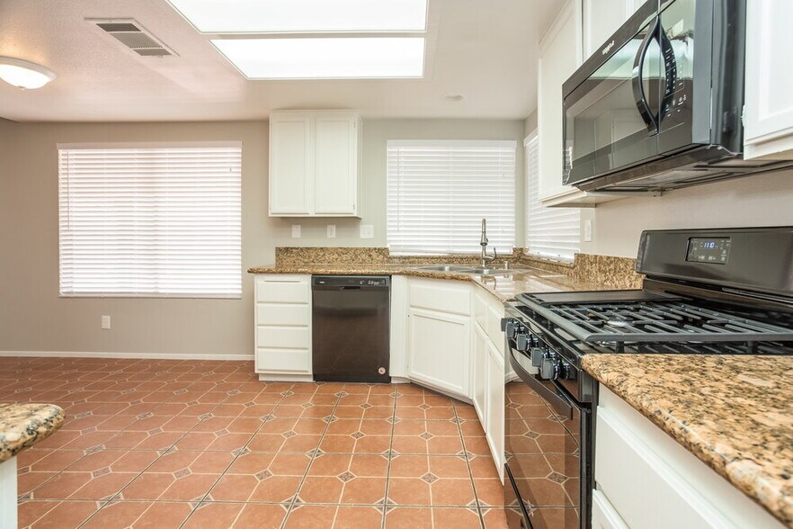 Building Photo - 5831 Trailblazer Dr