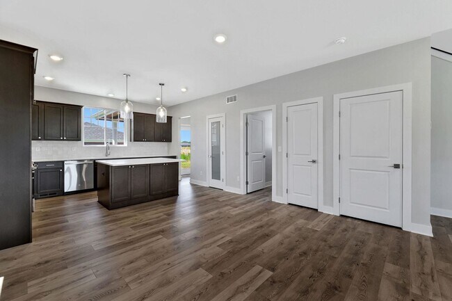 Building Photo - Spacious 3-Bed Home in Maize Schools – Roo...