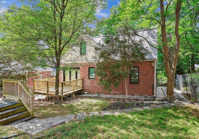 Building Photo - 8423 Piney Branch Rd