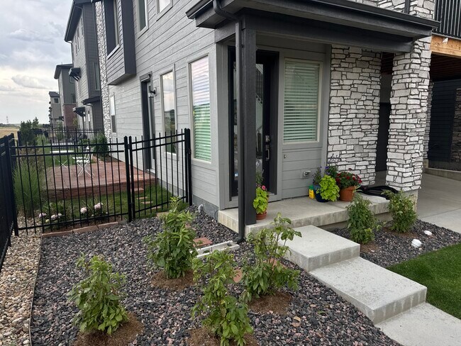 Building Photo - 15755 W Girard Ave