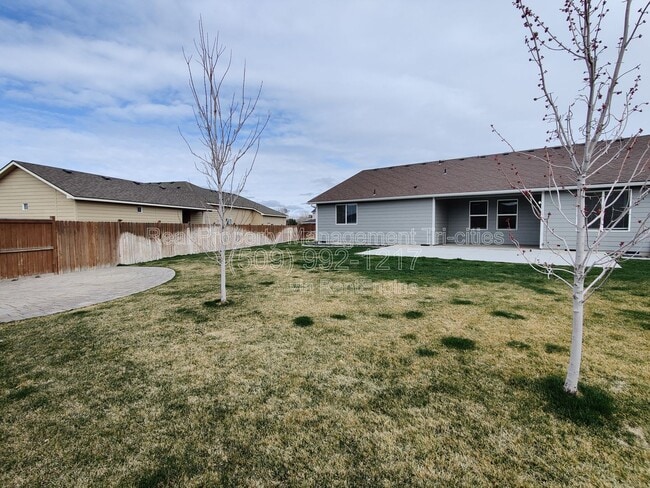 Building Photo - 603 Hilltop View St