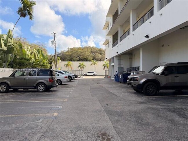 Building Photo - 6701 Biscayne Blvd