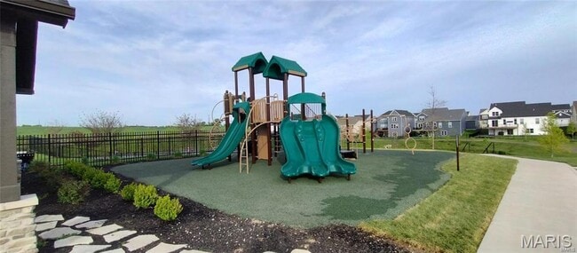 Building Photo - 331 Dalriada Blvd