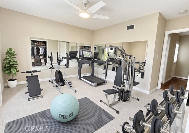 Building Photo - 16972 Oak View Dr