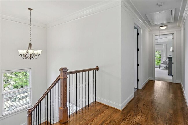 Building Photo - 306 Peachtree Ave NE